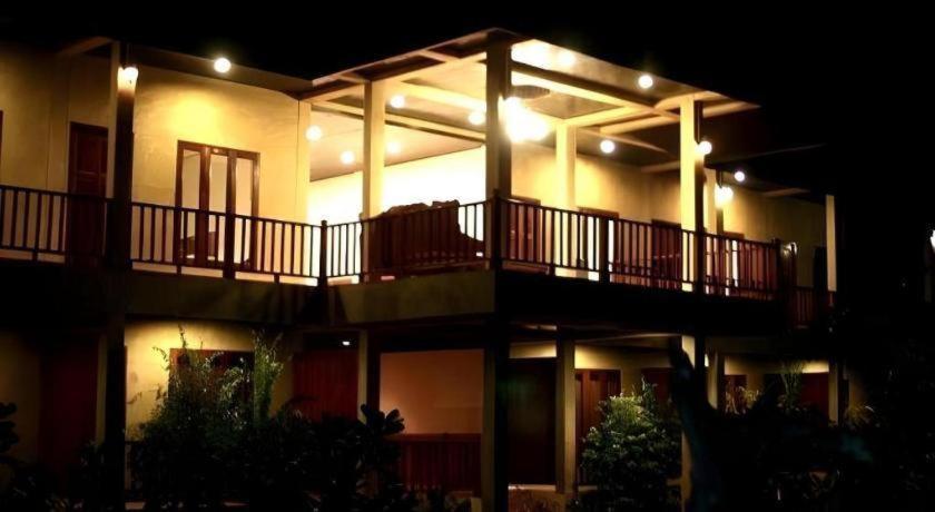 Hotel Phutawanchomdow à Tha Li Extérieur photo