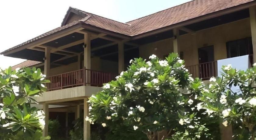 Hotel Phutawanchomdow à Tha Li Extérieur photo